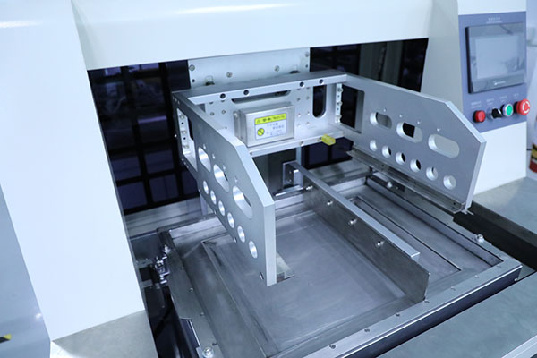 深圳高速點(diǎn)膠機(jī)廠家