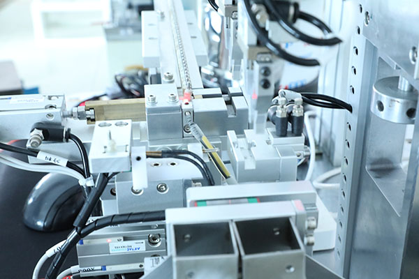 自動(dòng)點(diǎn)膠機(jī)多少錢(qián)一臺(tái)