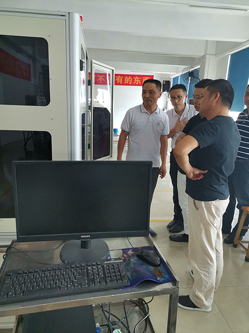 上海全自動點膠機客戶