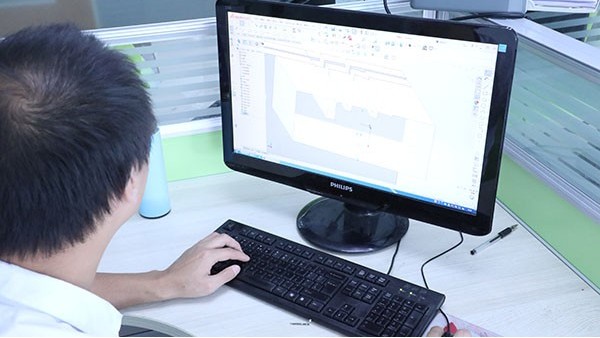 深圳自動點膠機廠家