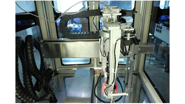 山東點膠機廠家