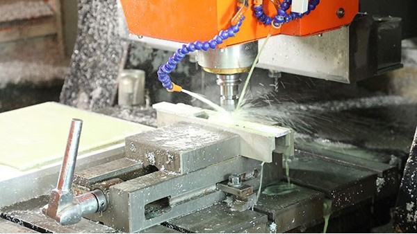 全自動(dòng)點(diǎn)膠機(jī)廠(chǎng)家